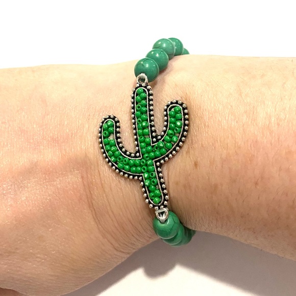 Green Cactus Bracelet Beaded Silver Tone - Picture 3 of 3